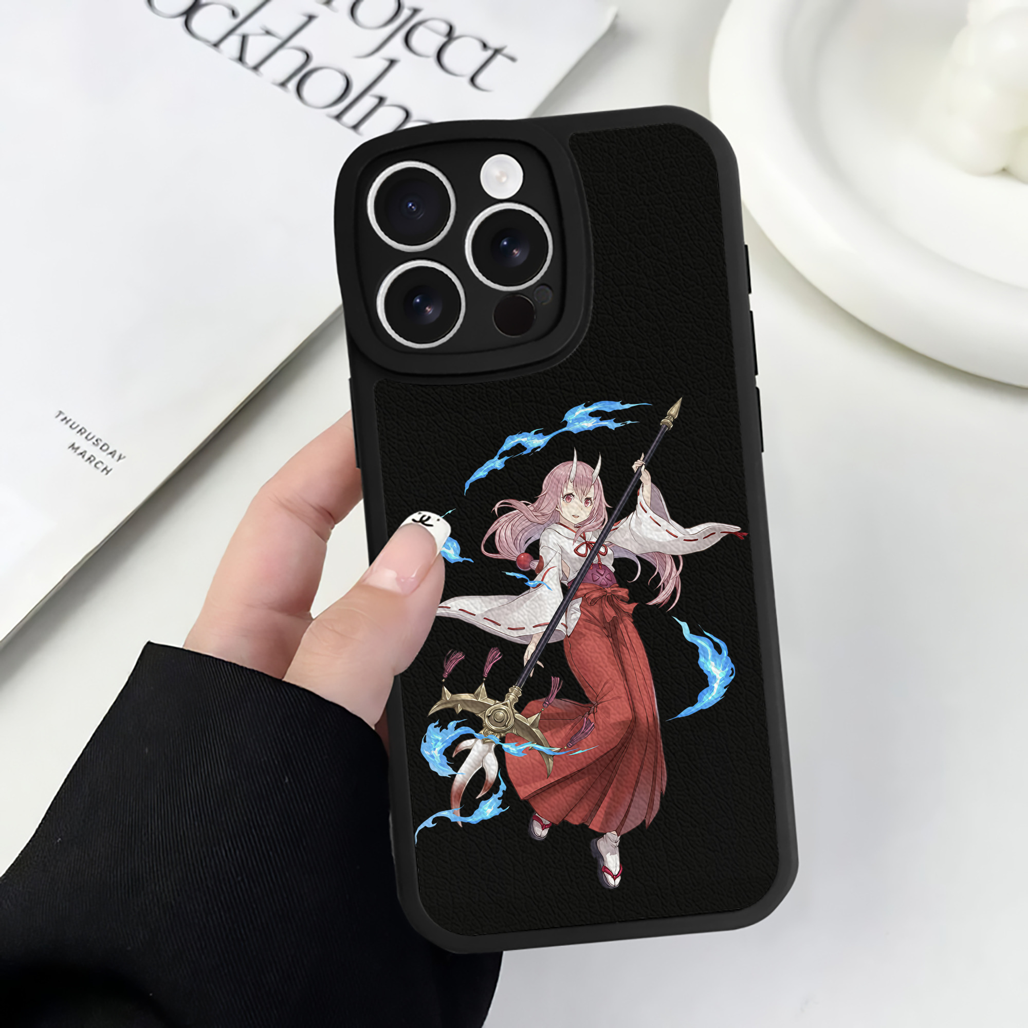 （画像用） 転スラ Regarding Reincarnated to Slime 【iPhone 16シリーズ対応】シリコンスマホケース（レザー調） 材質：シリコン